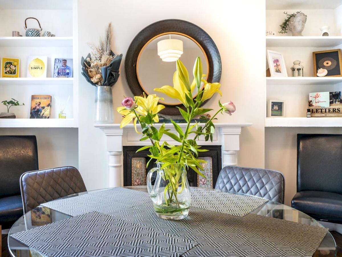 Pass The Keys Wonderful 3br Townhouse Top Location Cafes Hébergement de vacances